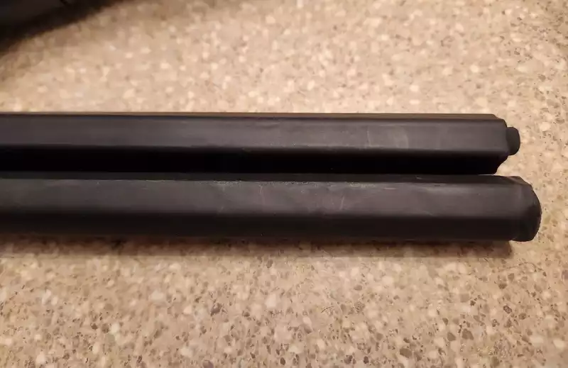 Cutting the shrink wrap tubing